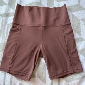 Athleta Salutation Stash Pocket 7''